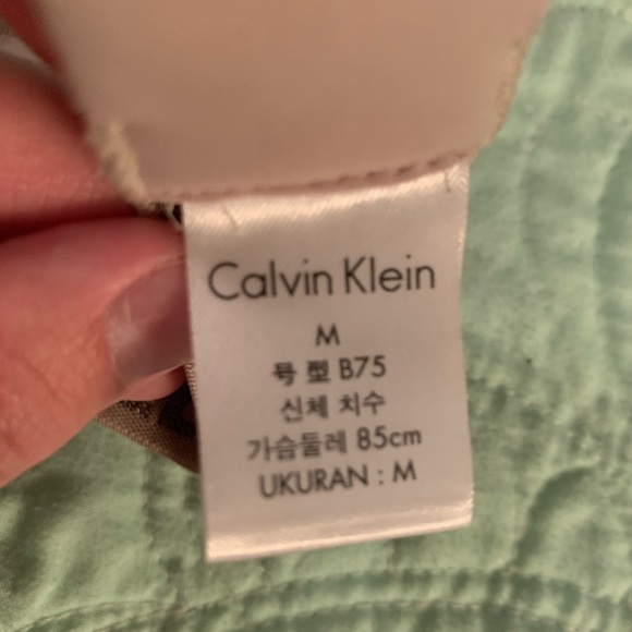 Calvin Klein bra - Picture 3 of 3